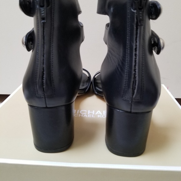 🚫🚫SOLD🚫🚫 Michael Kors ankle strap sandals - Picture 5 of 8